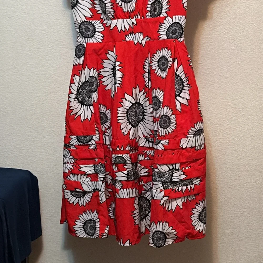 EShakti women’s dress Sz 10 Red, Black & White Sunflowers 🌻 smocked waist NWOT - Picture 3 of 10
